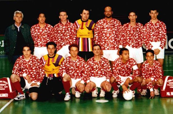 2000_calcetto